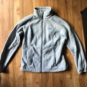 Women’s small gray Columbia fleece zip up
